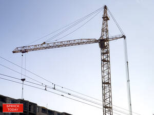 Несчастный случай на брянской стройке: на рабочего упал кусок бетона