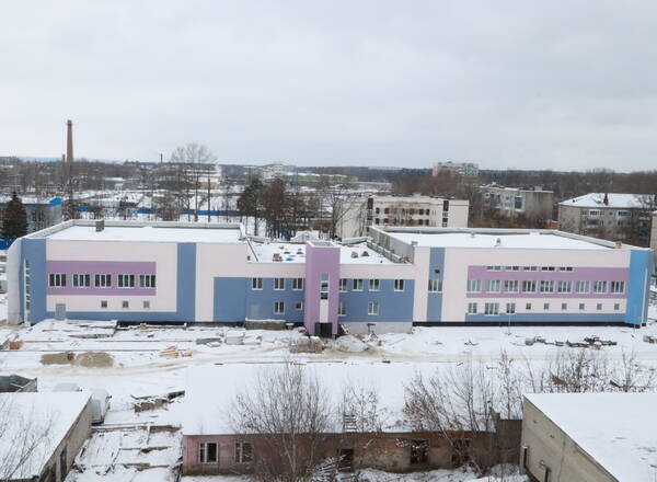 Строительство спортивного центра с бассейнами завершается в Брянске