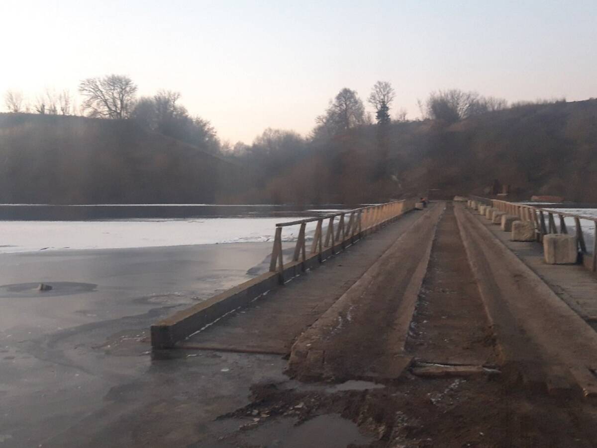 В Брянской области зимний паводок затопил дорогу и 26 приусадебных участков