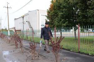В Комаричах благоустраивают улицу Незымаева