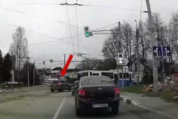 В Брянске по видео в соцсети наказали водителя Hyundai