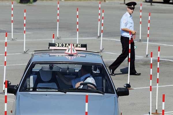 В Брянске запустили опрос о коррупции при получении водительских прав