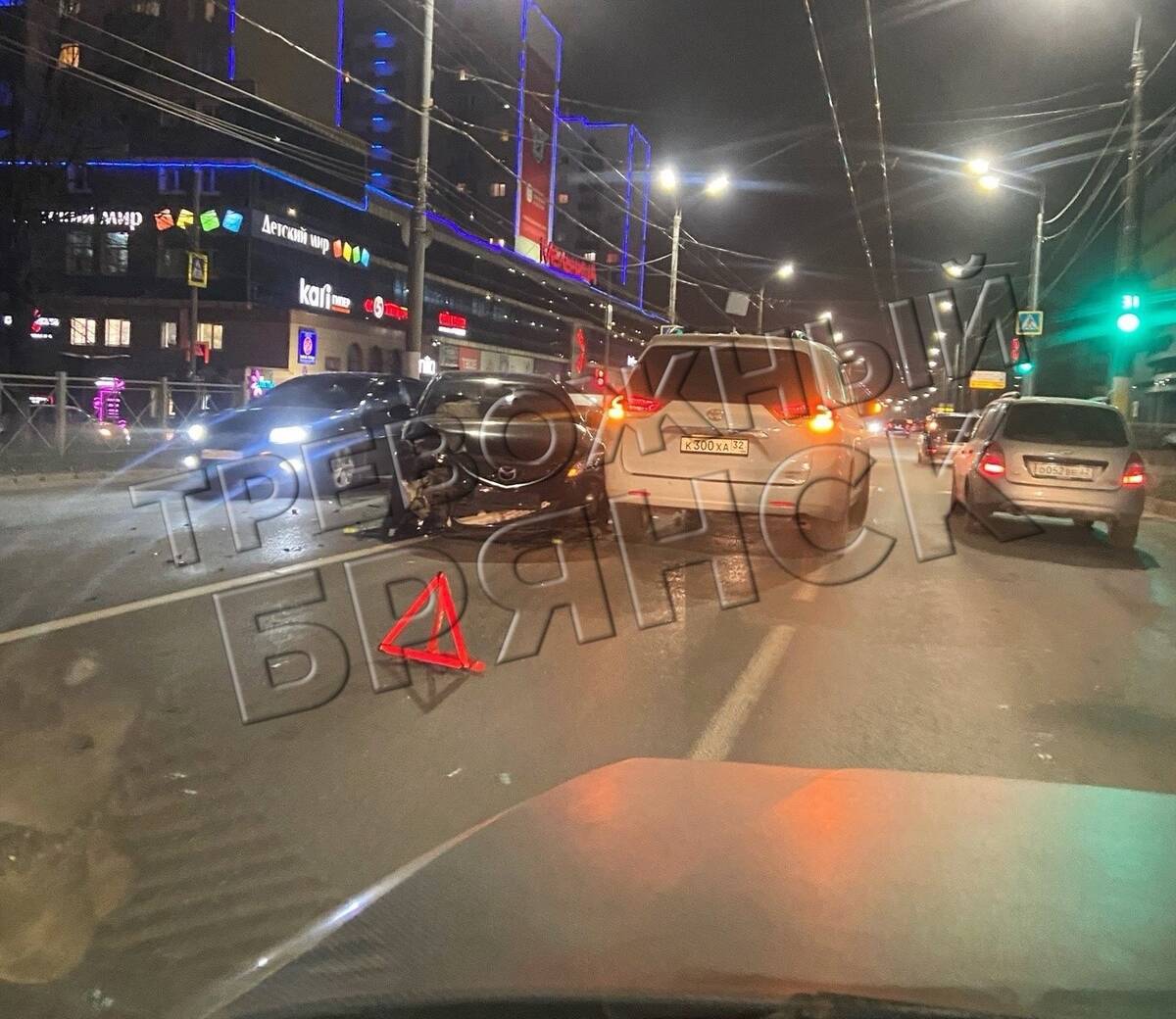 В Брянске 2 иномарки попали в ДТП возле «Мельницы»