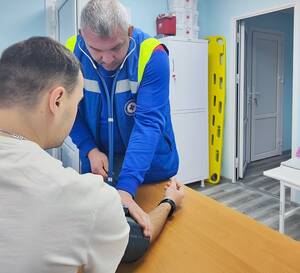 Ветеран боевых действий стал работать фельдшером в ФАПе в Брянской области