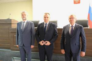 Новые судьи получили удостоверения в Брянском областном суде