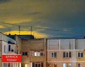 В Брянске очень громко: жители слышат мощные взрывы
