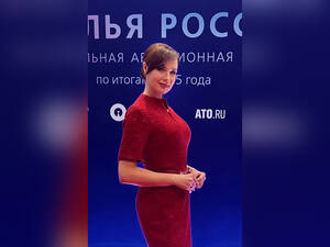 Брянская стюардесса Анна Басистова вышла в полуфинал конкурса «Топ стюардесс 2026»