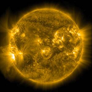 Ученые рассказали брянцам о крупном взрыве на Солнце