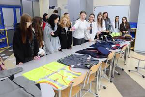 Для брянских школьников устроили квест по безопасности на железной дороге