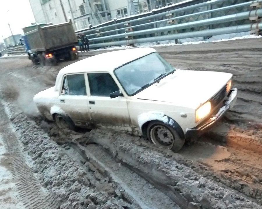 В Брянске дорога к МРЭО ГИБДД превратилась в кошмар для водителей