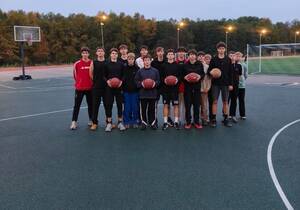 Брянских баскетболистов ждёт обновлённая площадка на стадионе «Камвольщик»