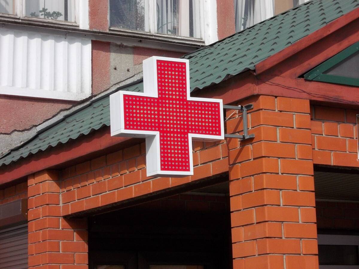 В Брянске фармацевт похитила в аптеке 700 000 рублей