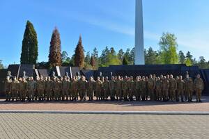 Бойцы брянского «БАРС» трогательно попрощались с командиром 