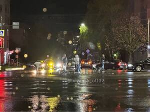 В Брянске на перекрестке переулка Пилотов и Авиационной сбили человека