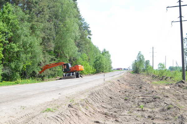 В Климовском районе ведутся активные дорожные работы