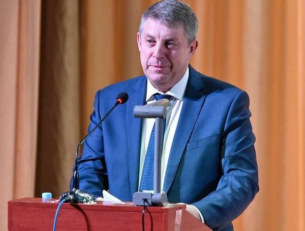 Брянский губернатор Богомаз занял 6-е место в медиарейтинге глав ЦФО