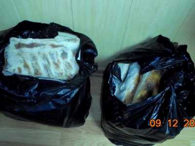 В Брянск пытались завезти 700 кило подозрительного сала и мяса