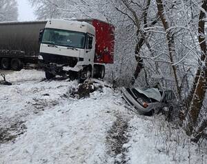 В ДТП с фурой под Трубчевском погибла 34-летняя женщина-водитель