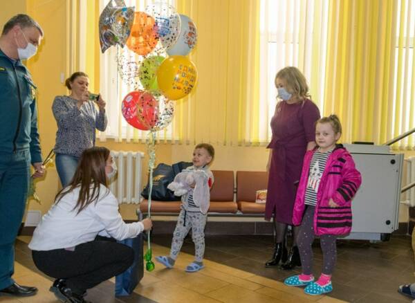 На Брянщине мальчика из Донбасса поздравили с Днём рождения