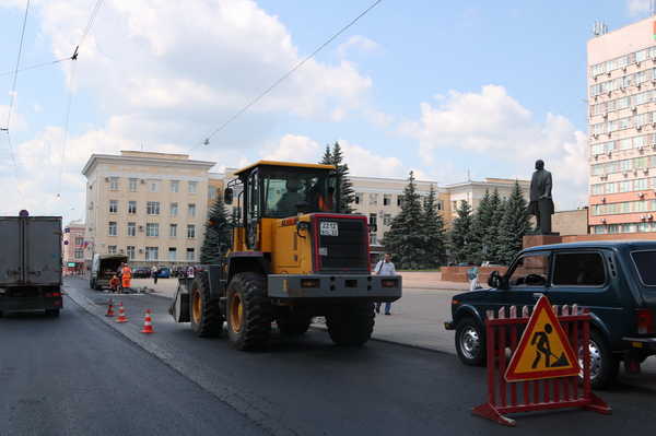 В Брянске до конца недели завершат асфальтирование проспекта Ленина 