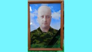 В Навлинском районе проводили в последний путь бойца СВО Николая Комарова