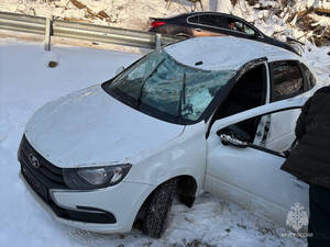 Легковушка угодила в ДТП в Супонево, выезжали спасатели