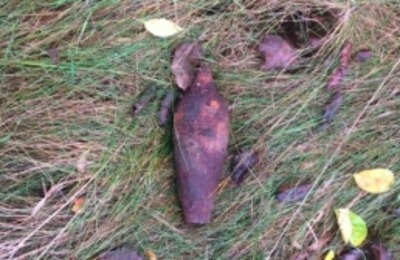 В Погарском районе возле двух посёлков нашли мину и снаряд