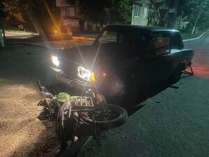 12-летний подросток попал в ДТП, когда катал на мопеде девочку 