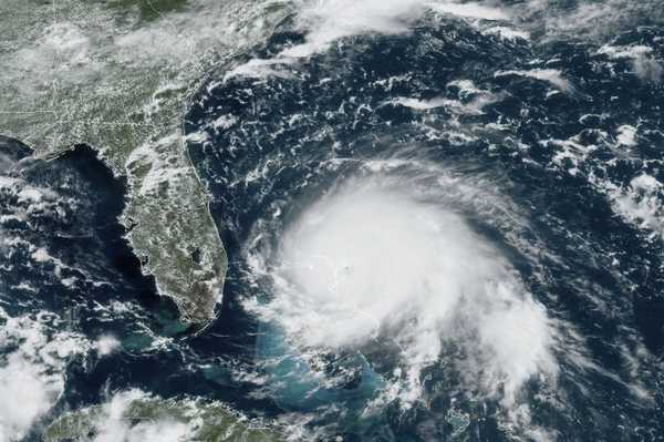 В Южной Каролине и Джорджии объявили эвакуацию из-за урагана