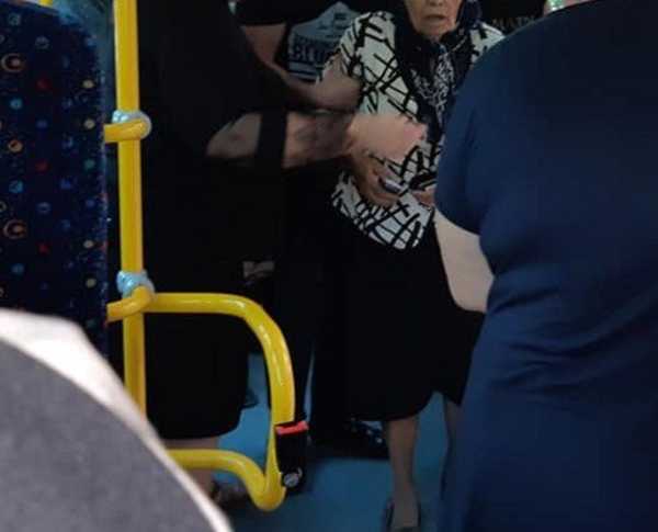 В Брянске водитель автобуса №27 покалечил 70-летнюю пассажирку