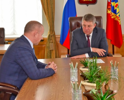 Брянский губернатор Богомаз встретился с директором стальзавода