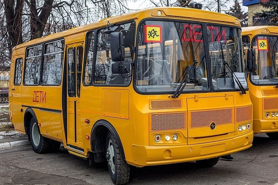Суражские водители школьных автобусов подвергали детей опасности
