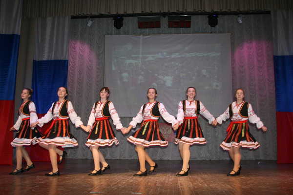 В Карачеве празднуют День народного единства