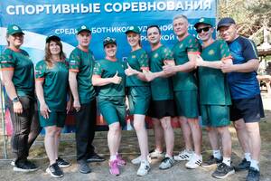 Сотрудники брянских судов провели фестиваль спорта ко Дню России