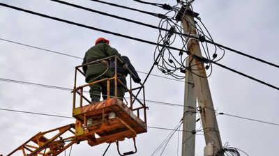 В Брянске после стихии восстановили электроснабжение