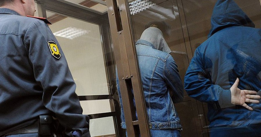 В Брянске двух таджиков осудили за продажу героина 