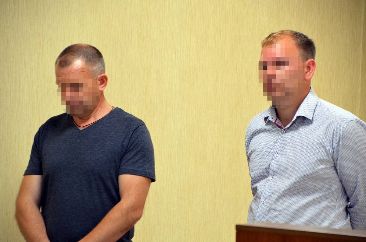 В Брянске двоих экс-полицейских осудили за разглашение гостайны