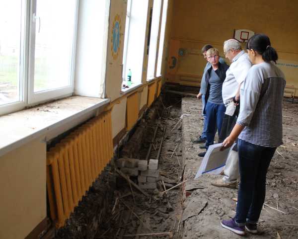 В Карачевской школе капитально ремонтируют спортзал
