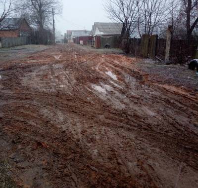 Жители Клинцовского района пожаловались на разбитую дорогу в селе Ардонь