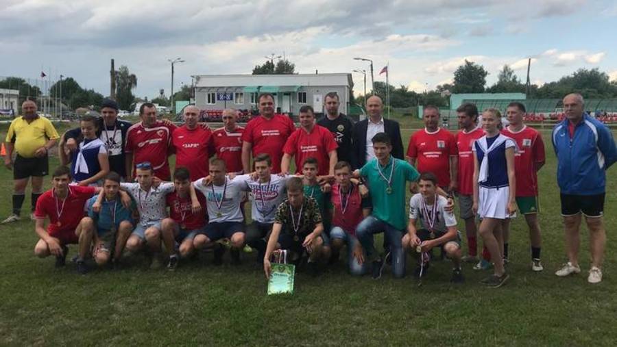 Молодые футболисты Стародуба стали чемпионами в трех категориях