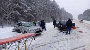 На трассе М-3 в Навлинском районе столкнулись две машины