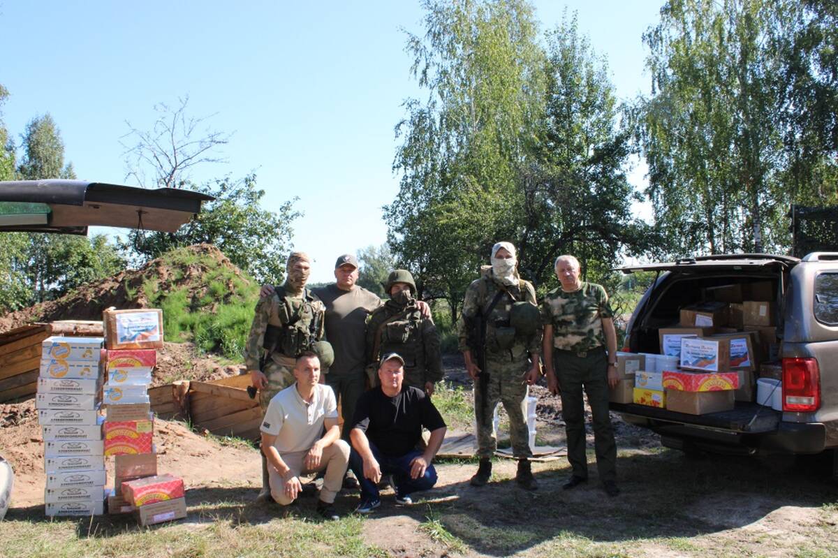 Спикер Брянской облдумы Валентин Суббот передал гуманитарную помощь военнослужащим в Стародубском округе