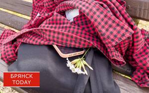 В Брянске владелицу забытого телефона нашли по автобусному билету