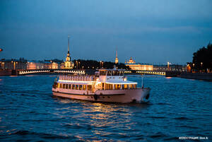 Водные прогулки в Санкт-Петербурге: открывая город с воды