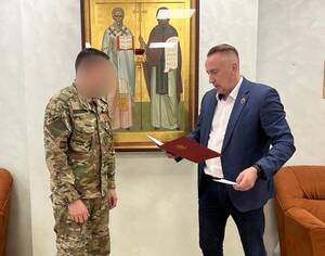 Брянскому военному медику вручили медаль «За веру и доблесть»