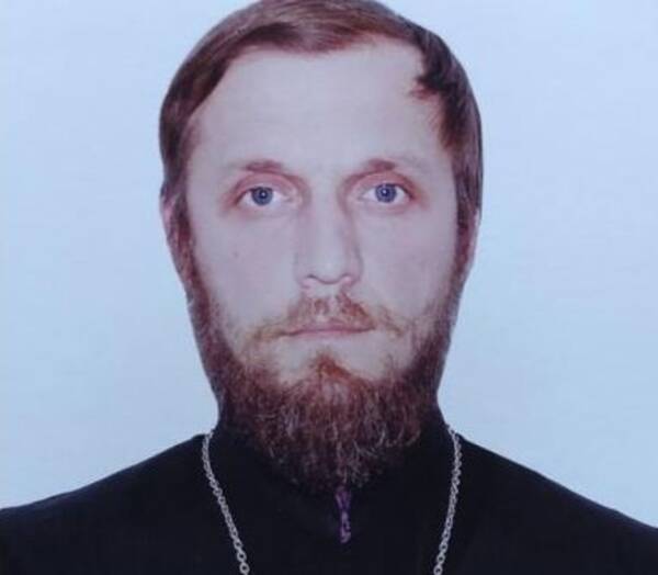 В Брянске скончался заразившийся коронавирусом 42-летний иерей Вячеслав Каплин