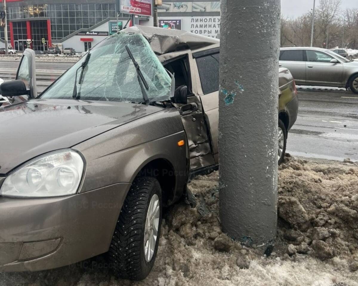 Два человека ранены в ДТП на Московском проспекте в Брянске