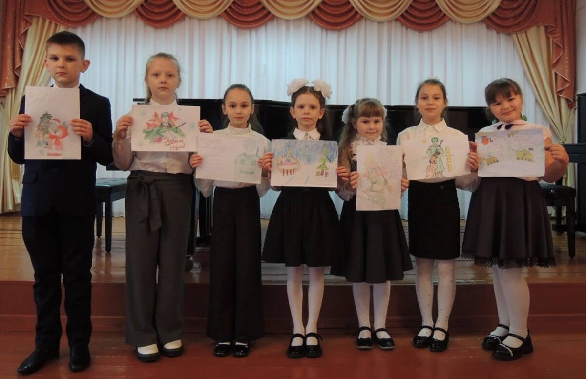 Брянские школы искусств поддержали Всероссийскую акцию «Фронтовая открытка»