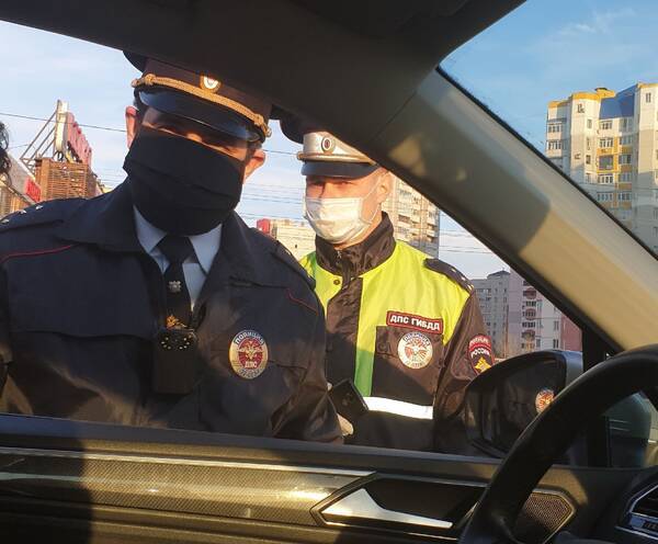 В Брянске автоинспекторы ГИБДД начали требовать у водителей QR-код