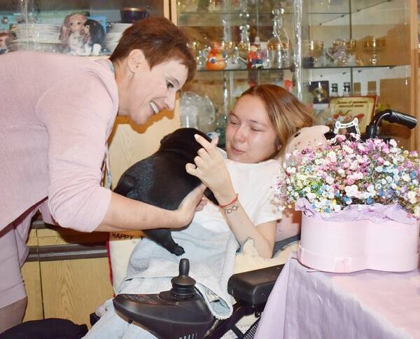 В Брянске исполнили мечту больной 18-летней девушки